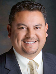 Photo of Gabriel Sanchez, and link to his faculty home page at UNM