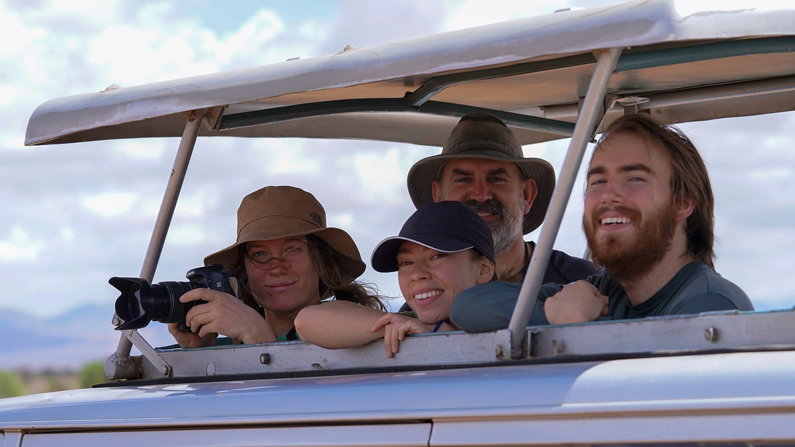 Kenya research trip teaches students to use all senses