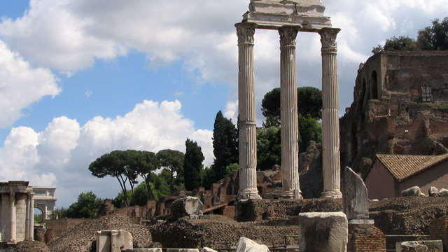columns in rome