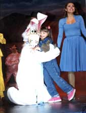 Child actress Daniela Aedo as 'Dulce María'