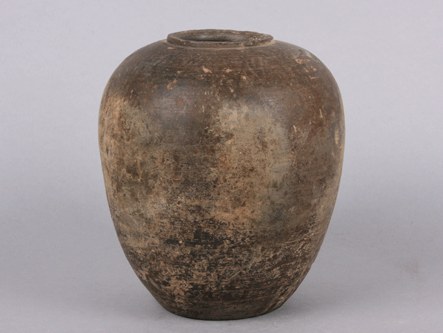 Han dynasty jar