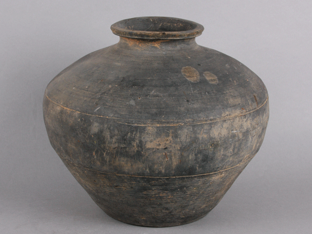 Han dynasty jar