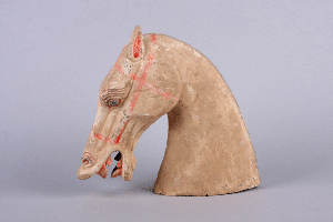 Han dynasty horse head