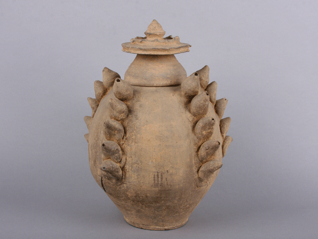 Tang dynasty flame jar