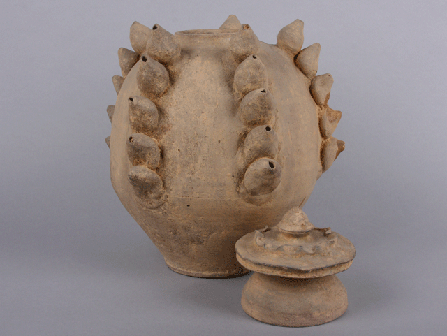 Tang dynasty flame jar