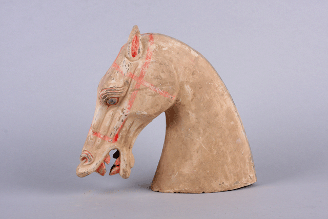 Han dynasty horse head