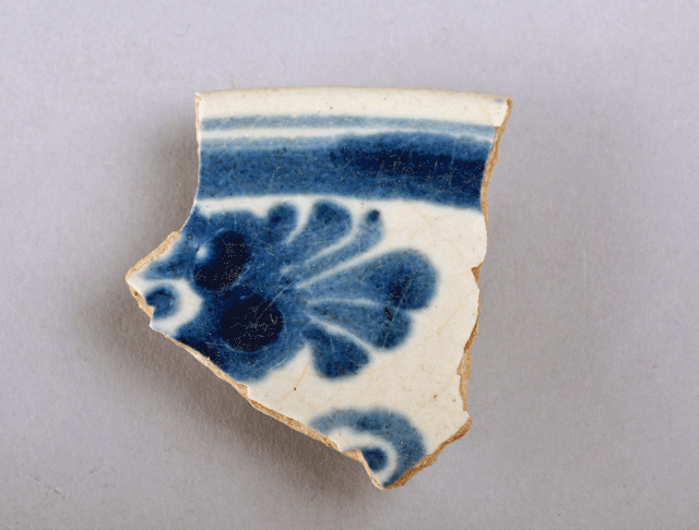 Puebla Blue-on-white sherd