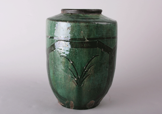 Green glaze piece Green glaze piece