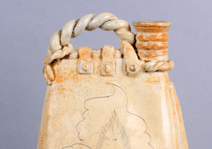 White glaze saddle flask White glaze saddle flask
